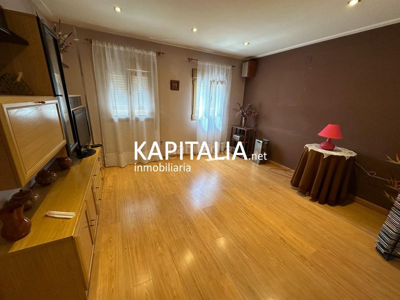 Foto 3d335c4f-54e0-4419-bcb2-d2db431be3f4. Pis a Bocairent