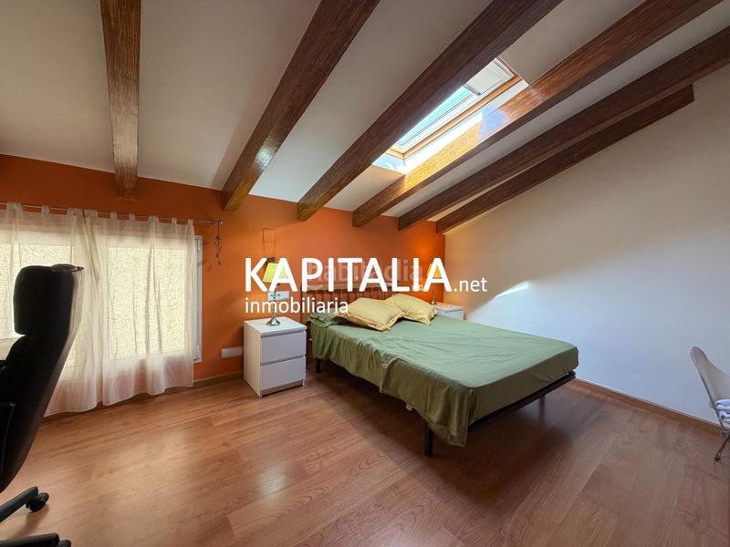 Foto 0d9b07d1-cf2e-480d-aae1-7d93df1b8066. Casa amb aparcament a Centro Ontinyent