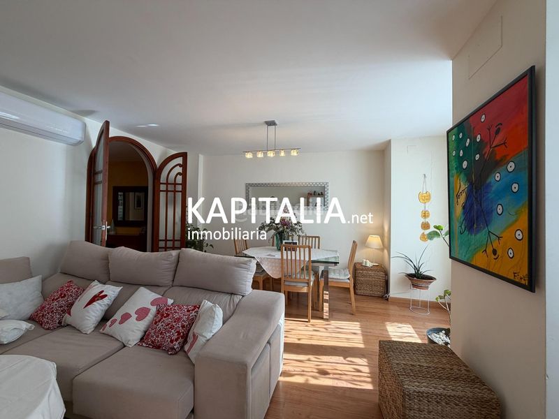 Foto 1d8d1d9f-581f-4b64-8c44-d1536fd6c298. Casa amb aparcament a Centro Ontinyent