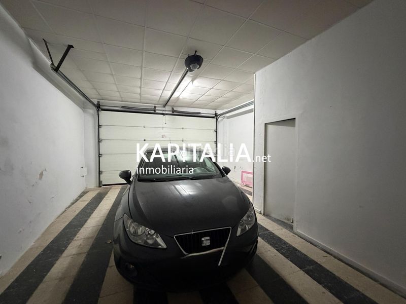 Foto 3d89dd72-2d2a-429c-9ce3-72a65a65b9f1. Casa amb aparcament a Centro Ontinyent