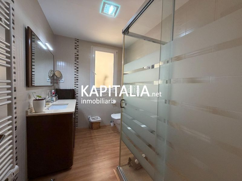 Foto 7eda366d-f111-4888-ba6b-7d09c53a2cdc. Casa amb aparcament a Centro Ontinyent