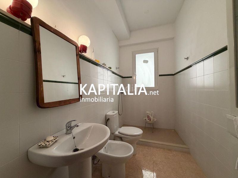 Foto d3f025e7-ee39-4419-8767-7a819d8d0cef. Casa amb aparcament a Centro Ontinyent