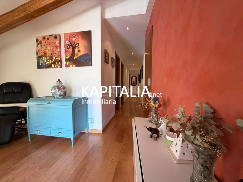 Foto f219ddaf-e35f-4d5b-afd7-4409f5f221be. Casa amb aparcament a Centro Ontinyent