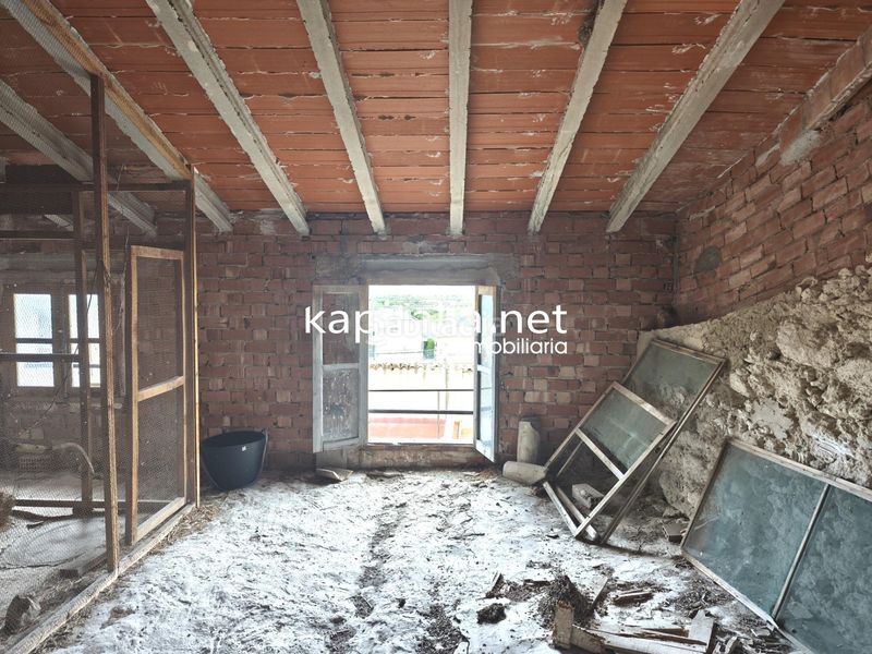 Foto 60283b49-28c4-4b2c-9cbe-192a2615ac68. House with parking in Palomar