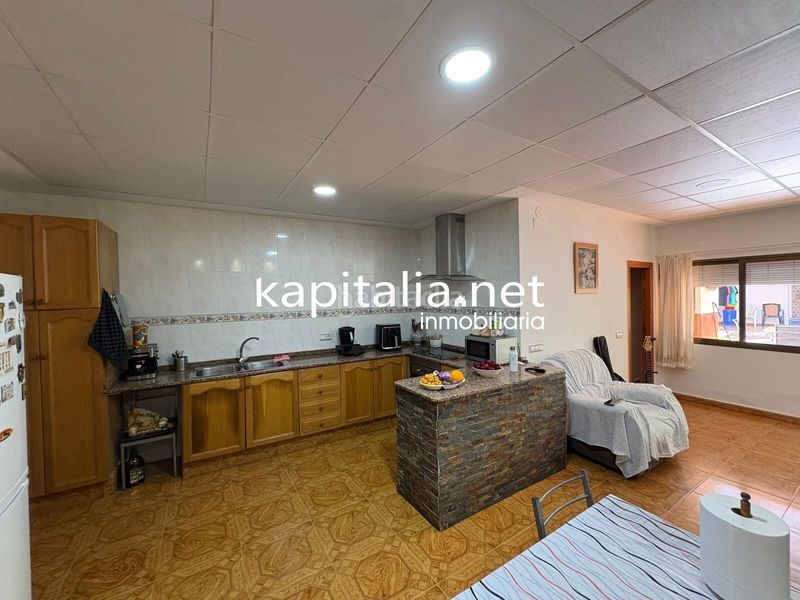Foto 5eeabea1-8836-423f-b503-3ea1e1150396. Casa adosada espectacular casa adosada totalmente reformada y equipada lista para entrar a vivir a la venta en Manuel