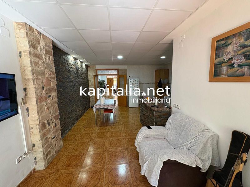 Foto 9e60e62d-6c7d-4b2a-9d13-cf657d4c0e26. Casa adosada espectacular casa adosada totalmente reformada y equipada lista para entrar a vivir a la venta en Manuel