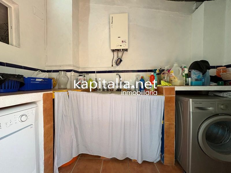 Foto d8b50587-cdba-4eb7-99e4-f6ef7c3cbdeb. Casa adosada espectacular casa adosada totalmente reformada y equipada lista para entrar a vivir a la venta en Manuel