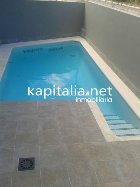 Foto 419d4b92-6ee4-4a36-a3dd-c532e9238d77. Reihenhaus mit parking pool in Alcúdia de Crespins (l´)