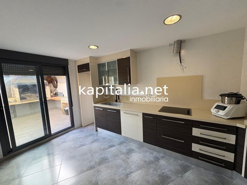 Foto 4be42da3-7d9f-4d3a-b0e7-c2f330a40eb3. Reihenhaus mit parking pool in Alcúdia de Crespins (l´)