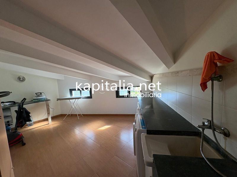 Foto 5cf28a21-2c99-40e2-b15e-3c99e39f4b9a. Reihenhaus mit parking pool in Alcúdia de Crespins (l´)