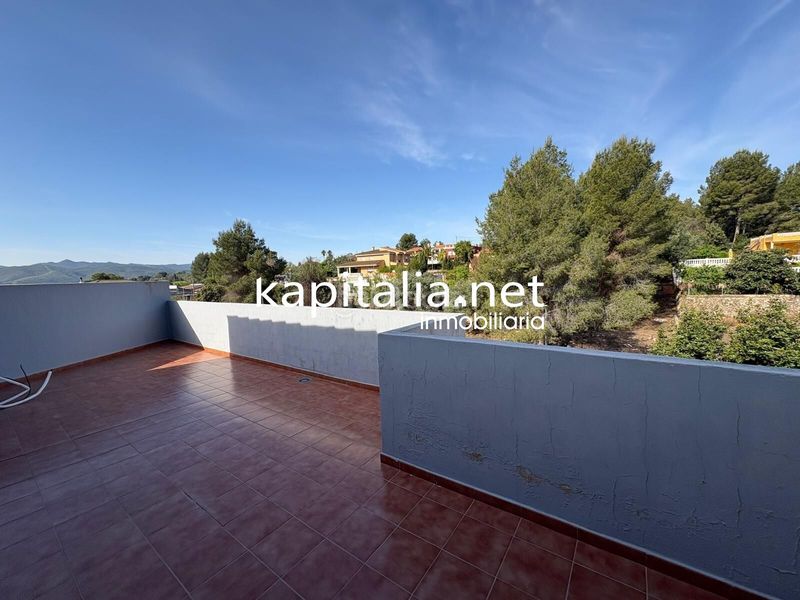 Foto 8380a6c1-c473-4372-8c0d-ec8bfa89229b. Reihenhaus mit parking pool in Alcúdia de Crespins (l´)