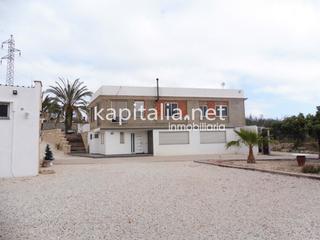Xalet a Agullent. Chalet a la venta muy cercano a ontinyent y agullent
