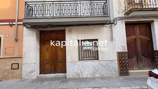 House  Calle de san roque. Gran casa a la venta de mas de 550mtrs a tan solo 5 minutos de x