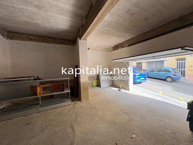 Foto 2930b53b-e541-4613-ae23-eb1145e0ecf6. Planta baixa amb aparcament a Llosa de Ranes