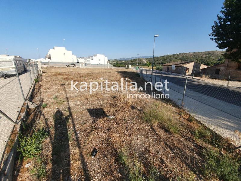 Foto b4cb3d53-b9fe-4070-978e-4cd2ce7deb45. Terreno residencial terreno urbano a la venta en Aielo de Malferit