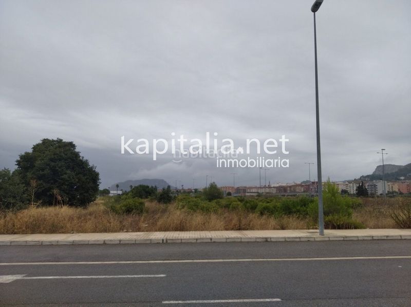 Foto d32675d8-4bcd-4427-9eb3-e8c349cba892. Terreny residencial a Xàtiva