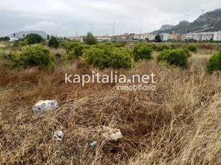 Terreny residencial a Xàtiva. Suelo urbano a la venta en xátiva, zona r6 pereres.