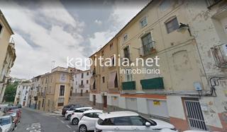 Appartement à Centro. Piso a la venta para reformar en ontinyent