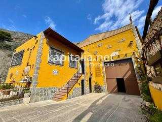 Xalet en Sant Josep-Zona Hospital. Chalet exclusivo en la zona pou clar, ontinyent.