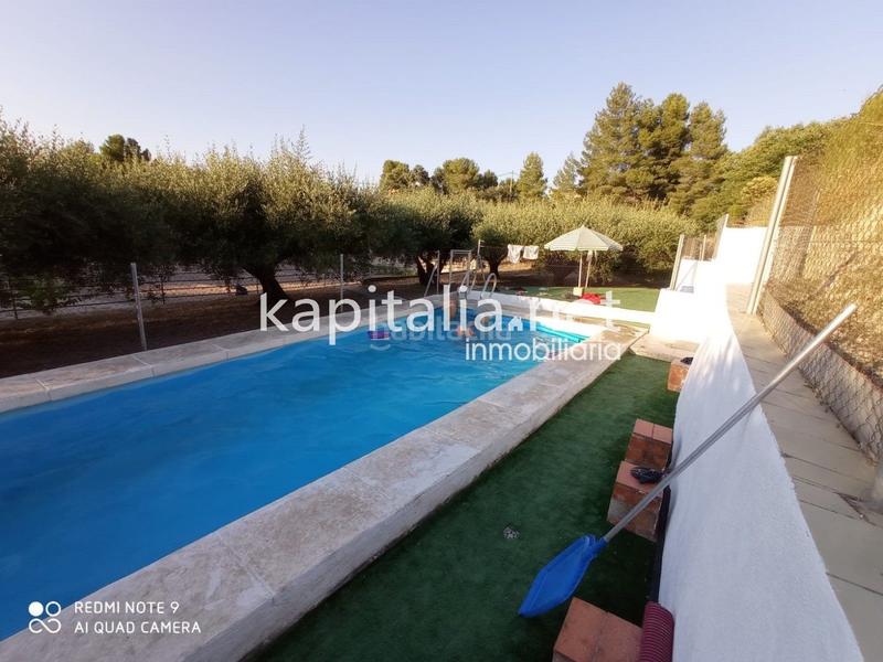 Foto 3ae43386-0b29-4873-b259-f3d3f1b52faf. Chalet con piscina in El Llombo Ontinyent
