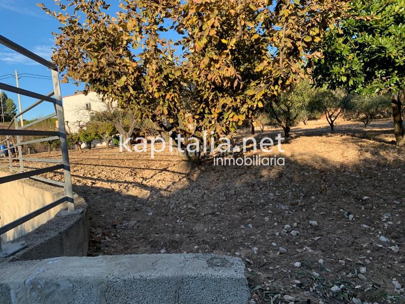 Foto 6d767f3e-3eac-4fc4-b510-a3b7db2a25c7. Chalet con piscina in El Llombo Ontinyent