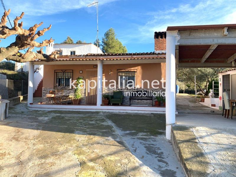 Foto fb5965c2-c90c-47bd-ab2d-15def61aeb15. Chalet con piscina in El Llombo Ontinyent