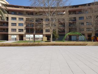 Local Comercial a Sant Josep-Zona Hospital. Gran local comercial a la venta