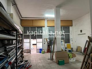 Local commercial à Centro. Local comercial en venta en ontinyent en zona céntrica