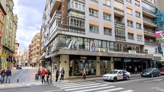 Rent Office space in Calle burgo nuevo 2