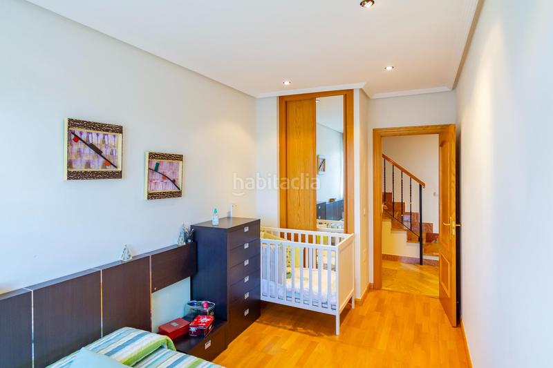 Foto 70372ce9-36c8-47d0-bbb6-e0ff2139f260. Chalet mit heizung parking in San Andrés del Rabanedo pueblo San Andrés del Rabanedo