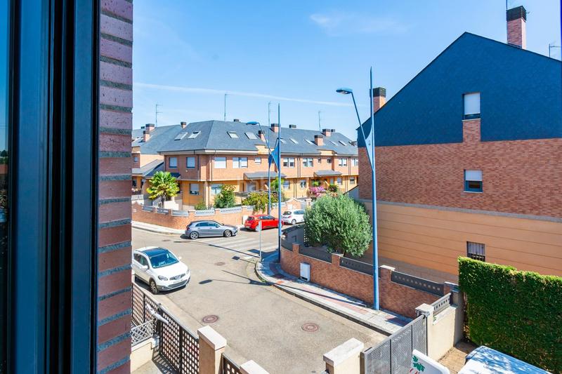 Foto eb4c5d3b-9fb6-44f2-bd61-9aff504b2664. Chalet mit heizung parking in San Andrés del Rabanedo pueblo San Andrés del Rabanedo