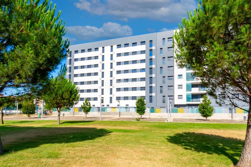Foto a372e4f7-d5ed-4c39-9b56-f9a9c035a5bd. Flat with heating parking in San Mamés - La Palomera León