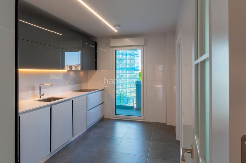 Foto ca6db56e-3a6d-4844-a072-176fb11a0f54. Flat with heating parking in San Mamés - La Palomera León