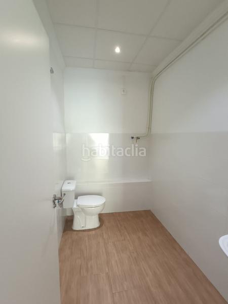 Foto c8092ac6-fa6d-46ab-87b3-a02bde09f141. Lloguer local comercial a Albatera