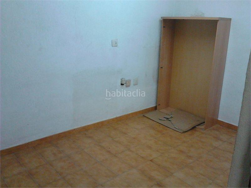 Foto a777d07d-90d2-40e2-966c-bc85b8b89732. Lloguer local comercial a Albatera