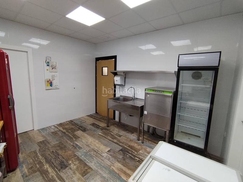 Foto be1955a6-3a0d-4ff3-ac79-28506e4f8bc8. Lloguer local comercial a Albatera