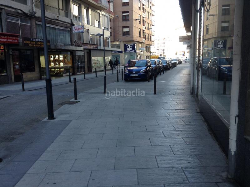 Foto c172a643-d155-4f92-a25d-7c53a414813e. Lloguer local comercial a Centro Torrelavega