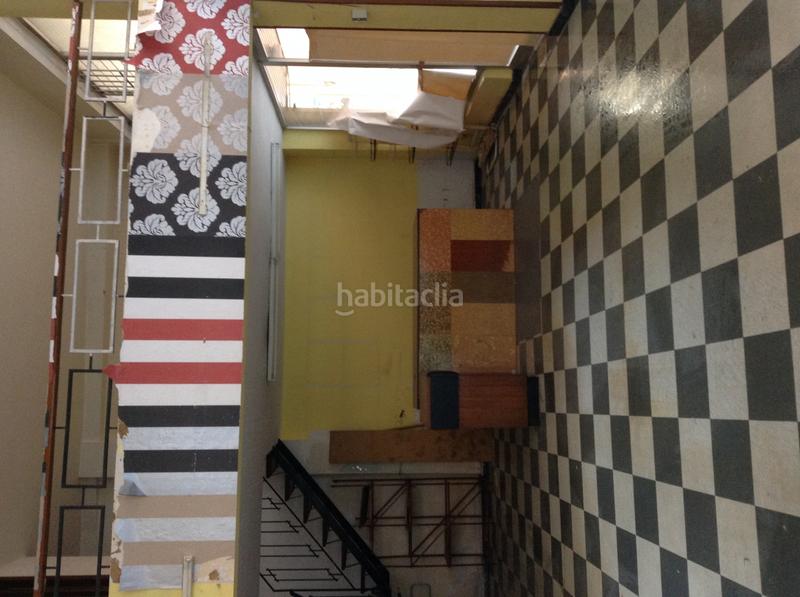 Foto d6c0ee7e-bea2-4577-9c8e-5e3751943ff2. Lloguer local comercial a Centro Torrelavega