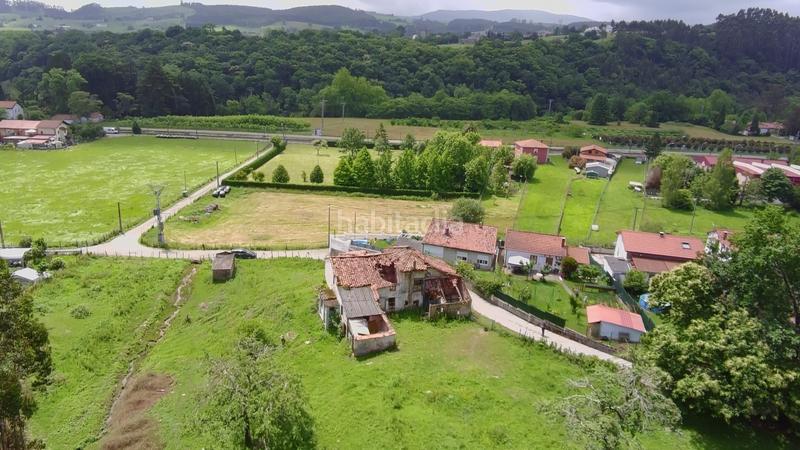 Foto df1cacdd-9560-415c-b7e7-72cecb71ca41. Casa a villapresente - barrio la flor 126 a Reocín