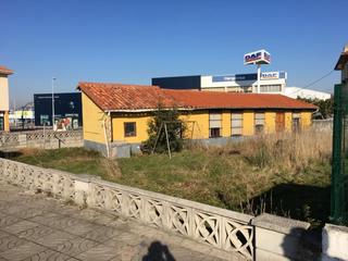 Casa a Sierrapando - avenida de bilbao 92. Casa independiente en torrelavega