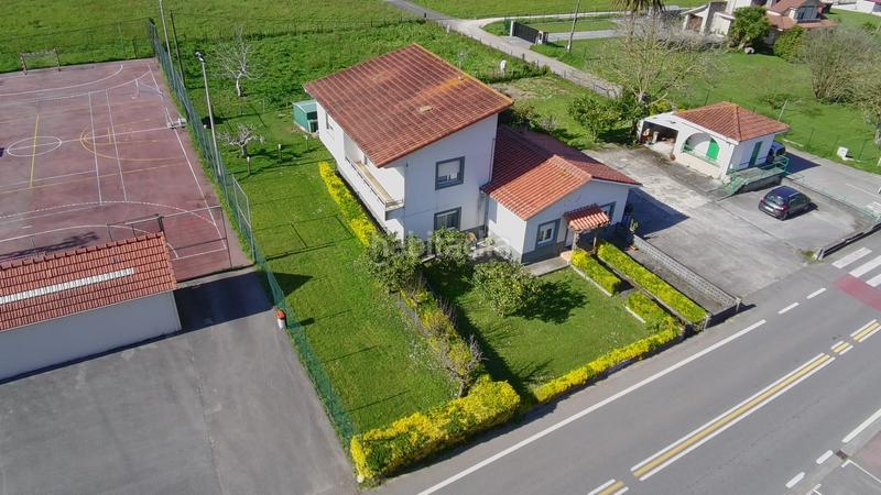 Foto f86f1f98-f1c5-4493-9767-98d9c48044d6. Casa amb calefacció aparcament a Barcenilla Piélagos