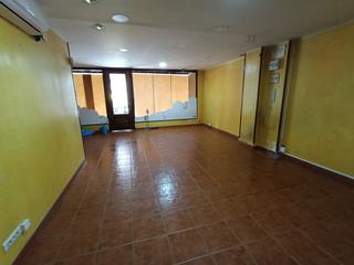 Location Local commercial  Torrelavega - cl pablo garnica. Se alquila local en torrelavega