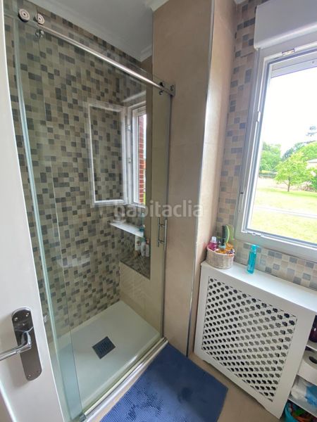 Foto 9d489bfb-8d6d-4dec-bfb7-92f2eb978997. Pis amb calefacció aparcament a Inmobiliaria - Barreda Torrelavega