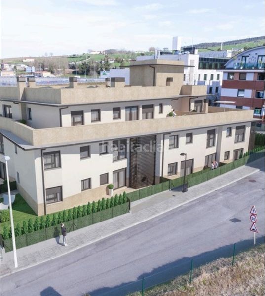 Foto 16e8650c-6617-4a79-aa53-ead838cc9142. Appartamento 101m<sup>2</sup> in calle barrio Sierrapando 712 in Sierrapando Torrelavega