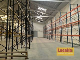 Affitto Capannone industriale in Entrambasaguas. Nave logística y  distribución en cantabria