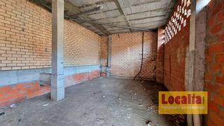 Local commercial à La industria 50. Local comercial en bruto en el astillero