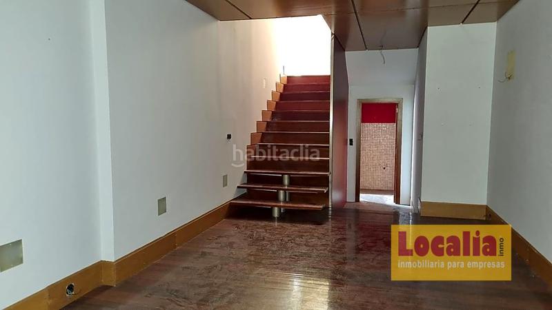 Foto 0a7e0707-a49f-44e4-808a-adec9a931d53. Oficina amplias oficinas en el centro empresarial el zoco en Santander