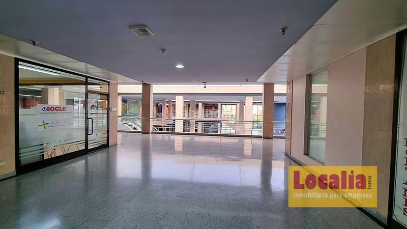Foto 14e4792e-a04b-4b43-bb39-3a00613533e8. Oficina amplias oficinas en el centro empresarial el zoco en Santander