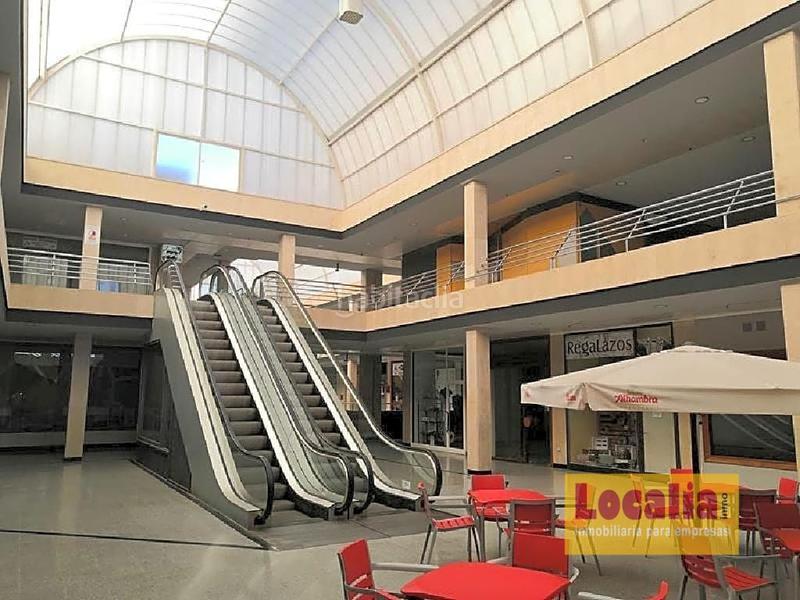 Foto a2e320eb-d076-4951-ae28-7805b9e3126e. Oficina amplias oficinas en el centro empresarial el zoco en Santander