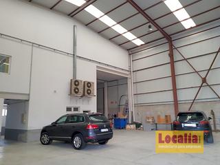 Nau industrial a Orcoyen. Excelente nave en pamplona, navarra